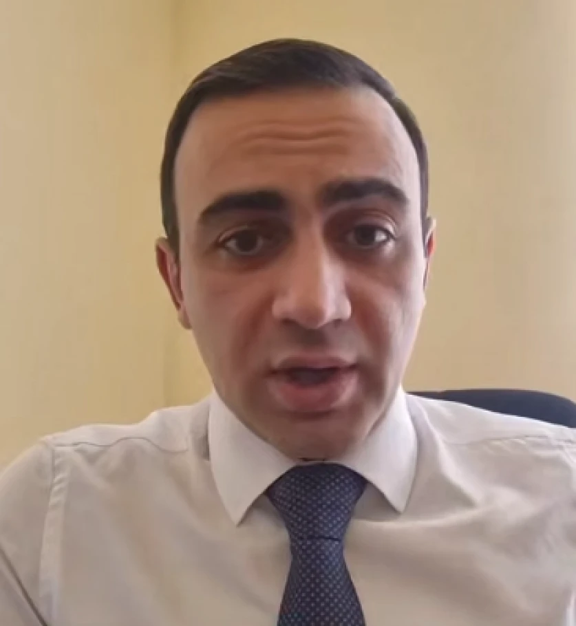 Բա ուր էին ձեր 14000 կամավորները, երեկ` Մայր Աթոռում. Տարոն Չախոյան