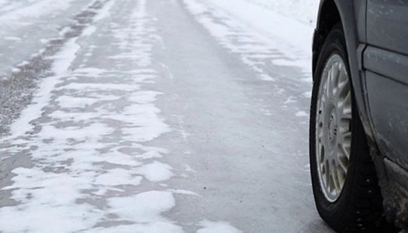 Մ-4 ճանապարհին ջրագծի վթարի պատճառով մերկասառույց է առաջացել