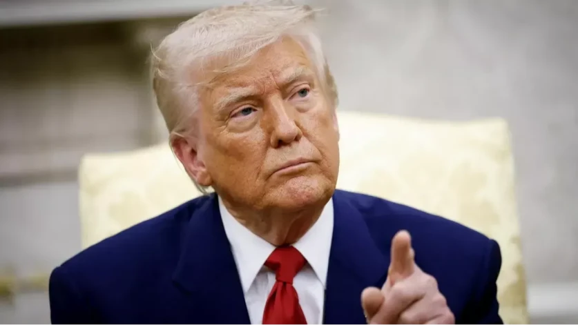 Թրամփը կոչ է արել կասեցնել իր նկատմամբ բացասական վերաբերմունք ունեցող հեռուստաալիքների լիցենզիաները