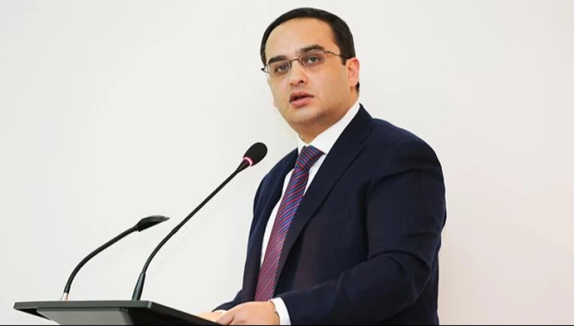 ՀՀ 2-րդ նախագահի նախկին խոսնակ Վիկտոր Սողոմոնյանն ու ընտանիքը հրավիրվել են դատախազություն