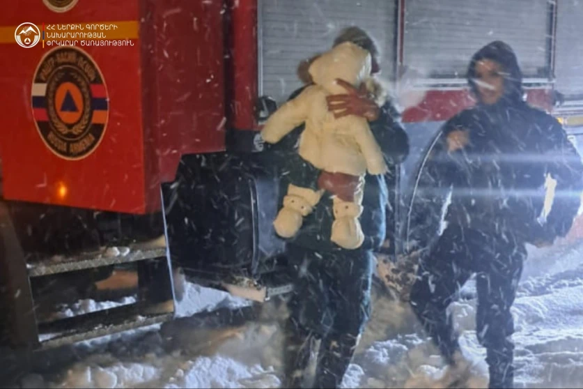 Փրկարարները 24 ժամվա ընթացքում մոտ 100 մարդու են օգնել. ՆԳՆ