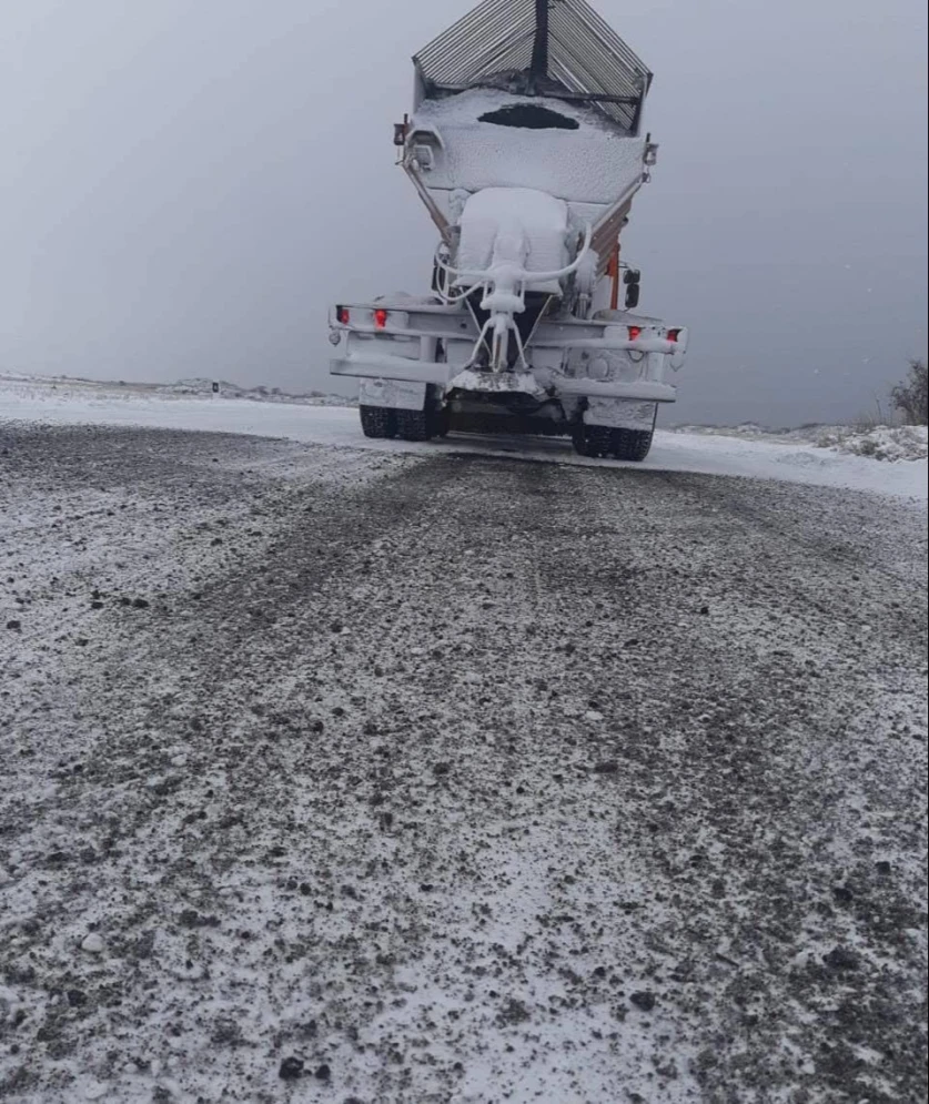 Աբովյան-Չարենցավան ավտոճանապարհին տեղ-տեղ մերկասառույց է