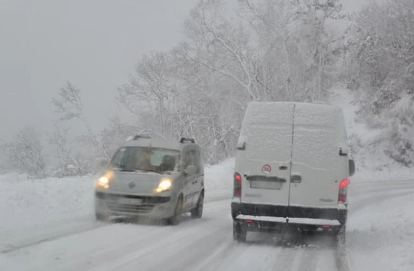 Կան փակ ավտոճանապարհներ. երթևեկել բացառապես ձմեռային անվադողերով