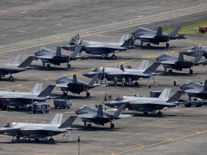 ԱՄՆ-ն ինքնաթիռներ և երկու ուղղաթիռ է տեղակայել Մեծ Բրիտանիայում գտնվող բազաներում. Times