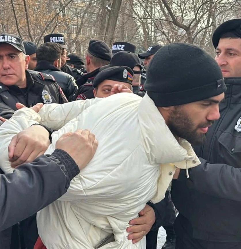 7 անձ ենթարկվել են վարչական ձերբակալման. նոր մանրամասներ Երևանում տեղի ունեցած իրանցիների ցույցից