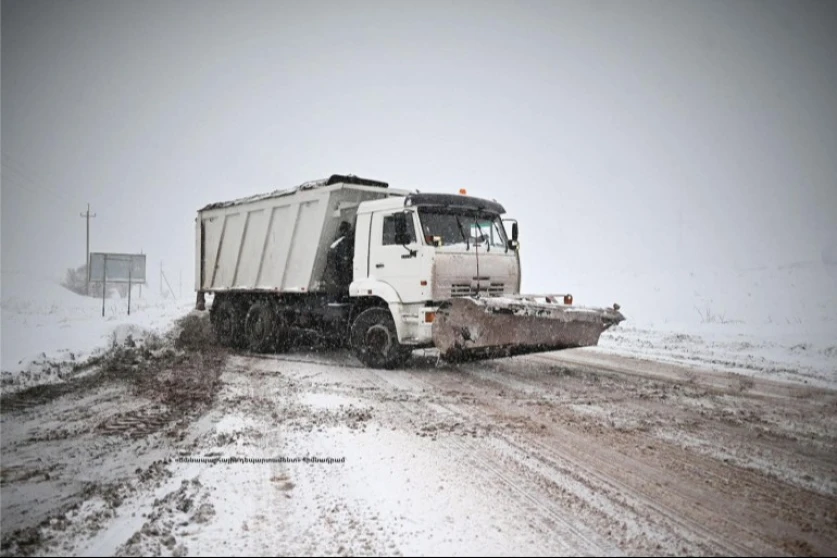 Ավտոճանապարհներին տեղ-տեղ մերկասառույց է․ Վարդենյաց լեռնանցքը փակ է