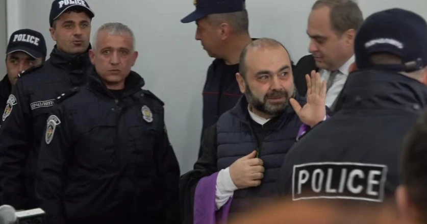 Մկրտիչ եպիսկոպոս Պռոշյանի կալանքի ժամկետը երկարաձգելու միջնորդություն է ներկայացվել