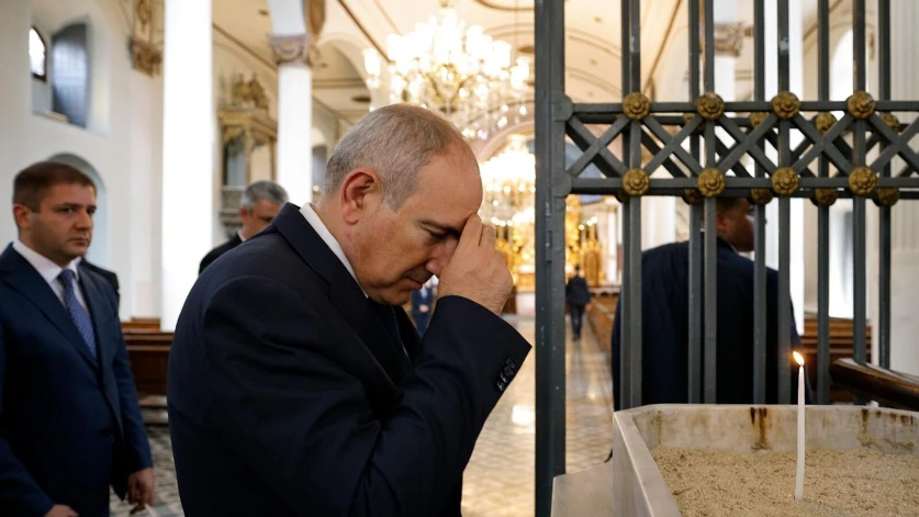 Նիկոլ Փաշինյանը Արմավիրի մարզի Մրգաշատ գյուղի Սուրբ Աստվածածին եկեղեցում մասնակցել է կիրակնօրյա պատարագի