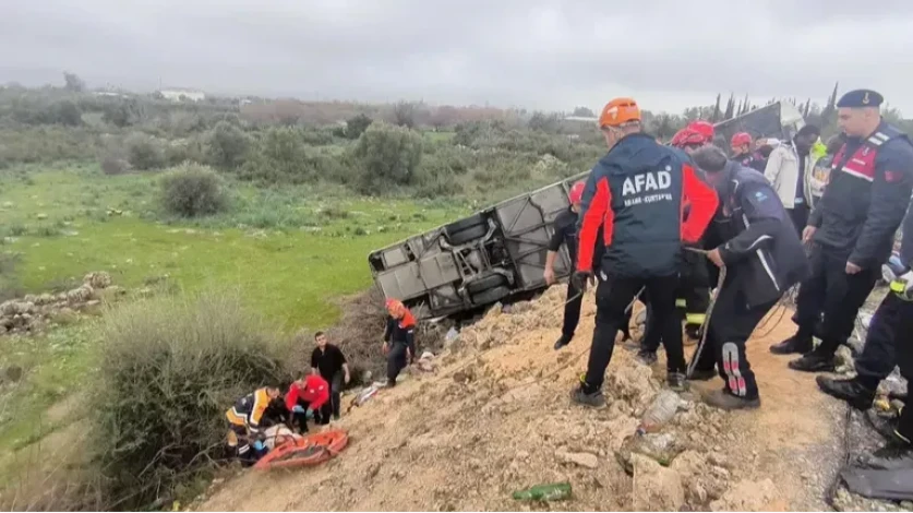 Անթալիայում ավտոբուսի վթարի հետևանքով 8 մարդ զոհվել է, 26-ը՝ վիրավորվել