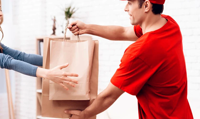 Սննդի առաքում իրականացնողը պարտավոր է ունենալ սանիտարական գրքույկ