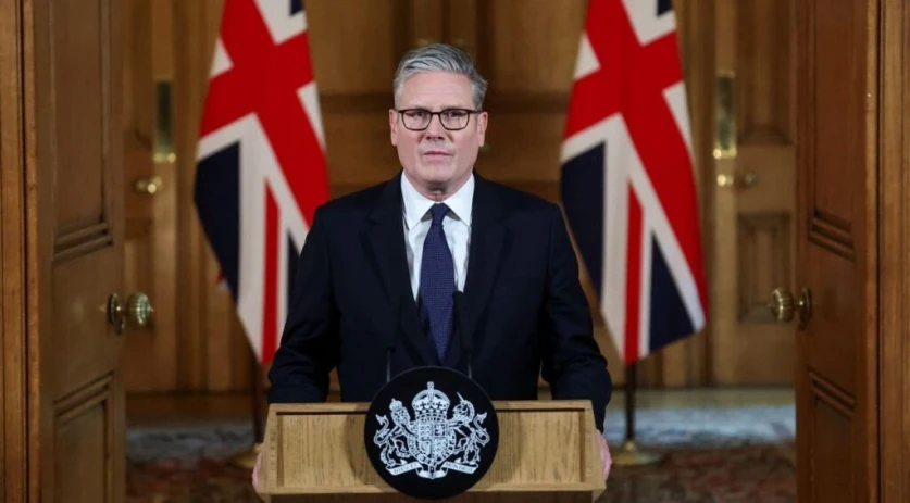 Մեծ Բրիտանիայիում աջակցում են վարչապետին՝ հրաժարականի կոչերի ֆոնին