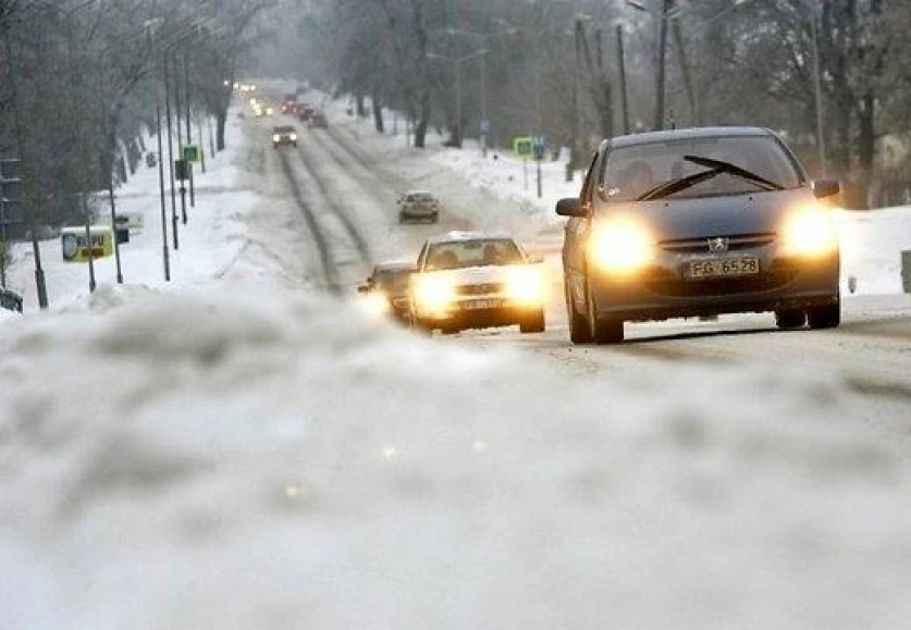 Արագածի տարածաշրջանում տեղում է ձյուն․ իրավիճակը՝ ավտոճանապարհներին