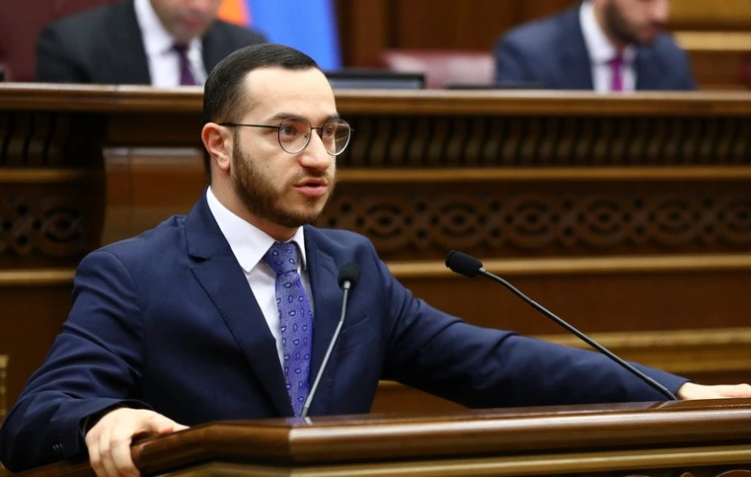 Starlink-ը 100 տերմինալ կփոխանցի Հայաստանի կառավարությանը. ԲՏԱ նախարար