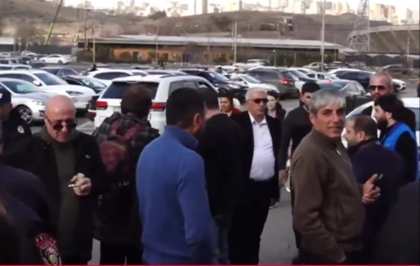 ՏԵՍԱՆՅՈՒԹ․ Վճարում ենք հարկեր, բայց չենք համարվում գրանցված աշխատող․ տաքսու վարորդ