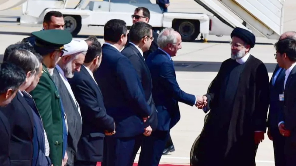 12 տարվա ընթացքում առաջին անգամ Իրանի նախագահը  ժամանել է Սիրիա