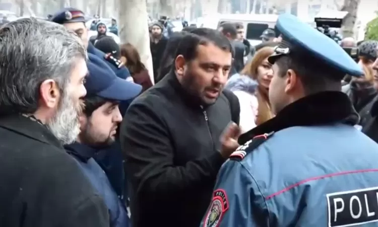 Բողոքի ակցիա Երևանում․ ցուցարարները դժգոհ են՝ Մանվել Գրիգորյանը ազատ է արձակվել