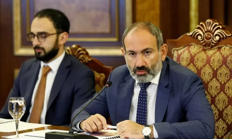 Փաշինյանին սկսել են անհանգստացնել վիճակագրական թվերը. Ավինյանը կա՞պ ունի. «Փաստ»