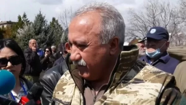 «Այ․․․»․ Սասուն Միքայելյանը՝ իրեն դավաճան անվանած կնոջը