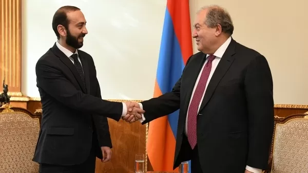 Հանդիպել են Արմեն Սարգսյանն ու Արարատ Միրզոյանը