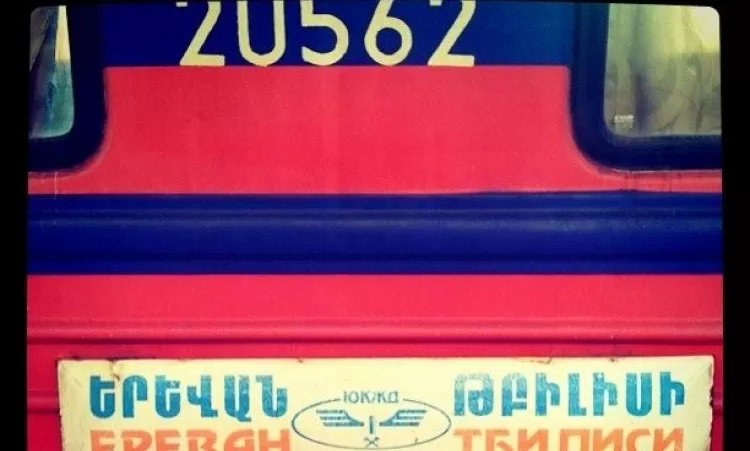 Թբիլիսի-Երևան գնացքը հարվածել է խոշոր եղջերավոր անասունների