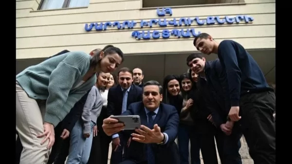 Միասին` Հայաստանի ու Արցախի թիկունքին. Թաթոյանն այցելել է Արցախ