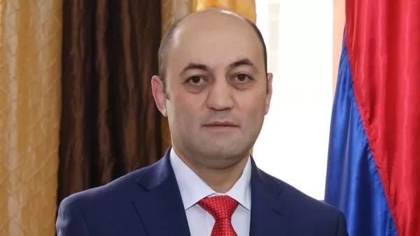 Կենտրոն վարչական շրջանի ղեկավարը հեռանում է պաշտոնից