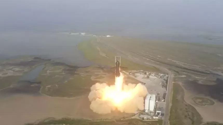 ՏԵՍԱՆՅՈՒԹ. SpaceX-ը երկար ամիսներ սպասելուց հետո տիեզերք է արձակել  ամենահզոր հրթիռը 