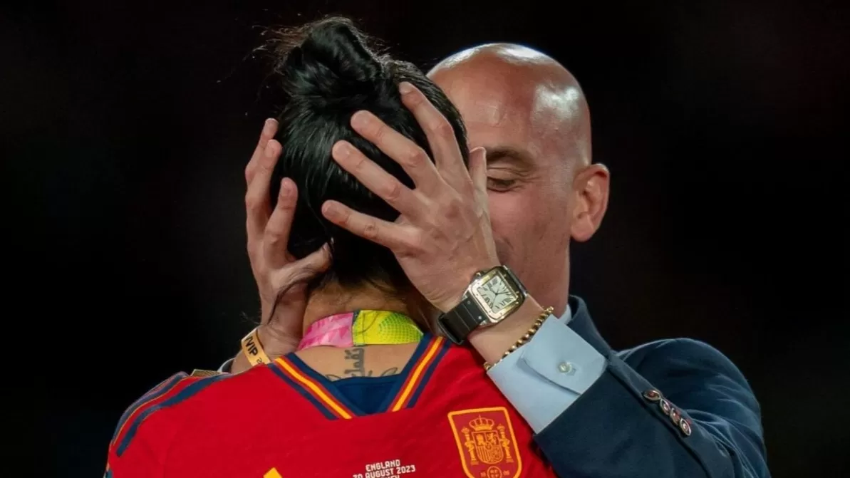 Իսպանիայի ֆուտբոլի թագավորական ֆեդերացիան հաստատել է, որ Լուիս Ռուբիալեսը հրաժարական է տվել 