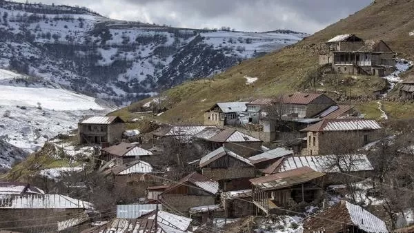 Հին Թաղերը կորցրել ենք, Խծաբերդում և՛ ադրբեջանցիներ կան, և՛ հայեր. Հադրութի շրջանի ղեկավար