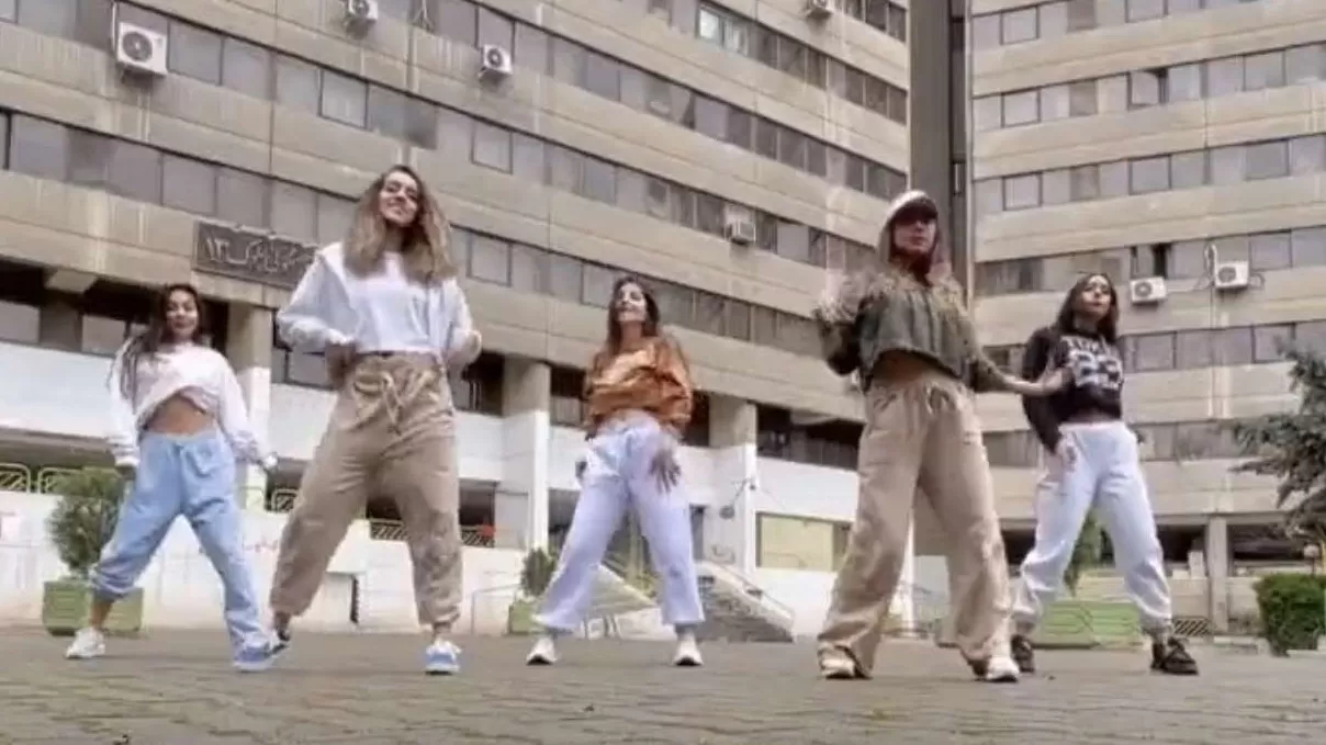 ՏԵՍԱՆՅՈՒԹ. Առանց հիջաբի պարելու համար Իրանում 5 աղջիկ է ձերբակալվե. Սելենա Գոմեսը անդրադարձել է դեպքին
