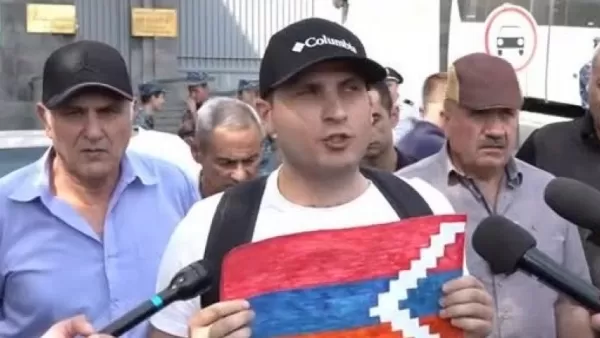 ՏԵՍԱՆՅՈՒԹ. Ադրբեջանական զորքերը 2 կմ մխրճվել են Լաչինի՝ 5 կմ-անոց միջանցքի մեջ. բողոքի ակցիայի մասնակից