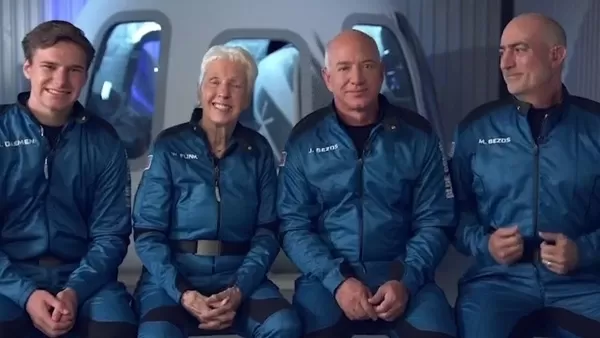 Այս րոպեներին ուղիղ միացմամբ միլիարդատեր Ջեֆ Բեզոսը թռչում է տիեզերք