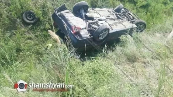  Mercedes-ը մի քանի պտույտ գլորվելով, հայտնվել է դաշտում․ կան տուժածներ 