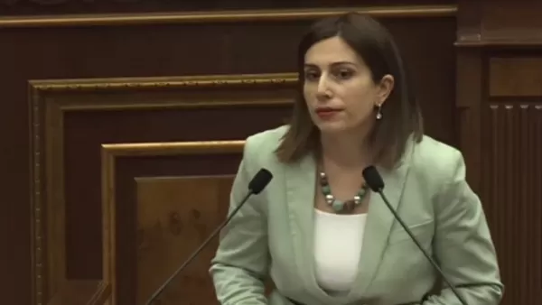 ՏԵՍԱՆՅՈՒԹ. Հունաստանում հանգստացող ԱԺ նախագահին բժիշկ եք տալիս, քաղաքացիների պետպատվերը՝ հանում. հարց նախարարին