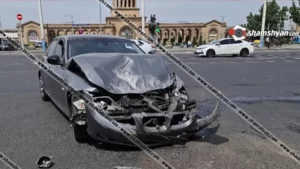 Խոշոր ավտովթար Երևանում. Սասունցի Դավթի արձանի հարևանությամբ բախվել են BMW-ն ու մարդատար ГАЗель-ը. կա 4 վիրավոր