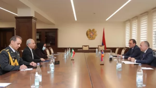 ՊՆ Արշակ Կարապետյանն ու Իրանի դեսպանն են հանդիպել. մանրամասներ