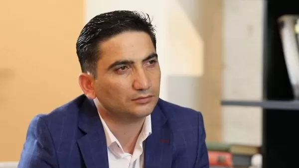 Պապիկյանը պաշտպանության նախարար, ավելի աբսուրդ և ծիծաղելի բան չէի կարող պատկերացնել․ Հոխիկյան 