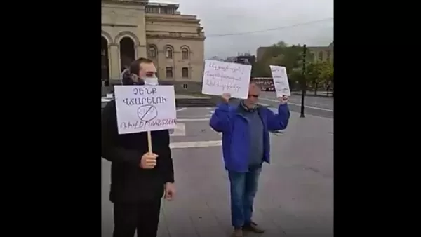 «Չենք վճարելու». բողոքի ակցիա կառավարության մոտ գազի և էլեկտրաէներգիայի վճարման դեմ