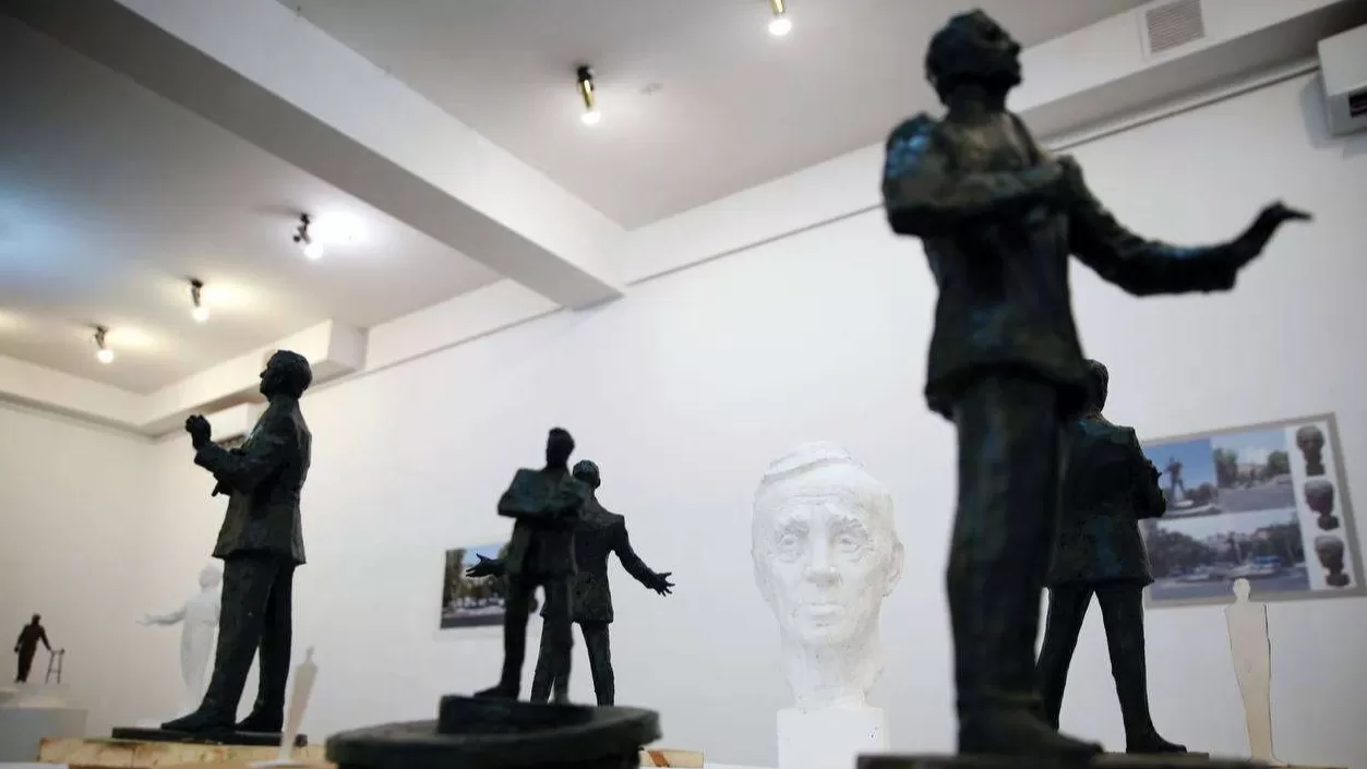 Շառլ Ազնավուրի հուշարձանի 37 հայտ-էսքիզներից ոչ մի տարբերակ չի ընտրվել. կհայտարարվի նոր մրցույթ