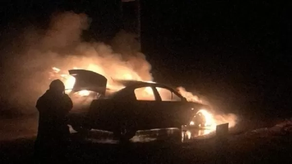 Ավտոմեքենա է բախվել գազատար խողովակին և այրվել