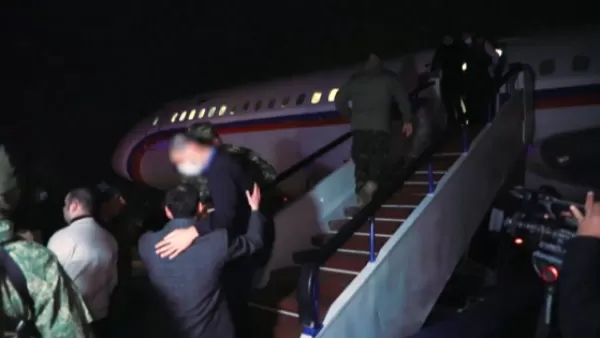 Մեկ ժամից «Էրեբունի» օդանավակայան վայրէջք կկատարի հայ ռազմագերիներին Բաքվից Երևան տեղափոխող հերթական ինքնաթիռը