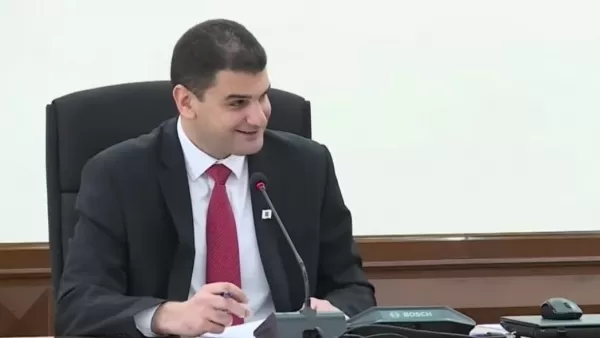 ՏԵՍԱՆՅՈՒԹ. «Լավ եմ չէ՞ աշխատում...ուզում եմ դուք էլ աշխատեք». քաղաքապետը հայտարարեց 15 նոր տրոլեյբուսի գնման մասին