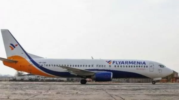 Արդեն Հայաստանում է «Fly Armenia Airways»-ի առաջին Boeing 737-400 օդանավը