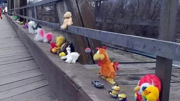 Սահմանապահները Ուկրաինա-Ռումինա սահմանում գտնվող կամրջի վրա խաղալիքներ են թողել 