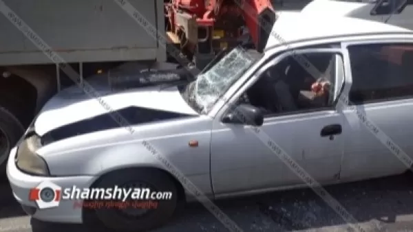 Ավտովթար՝ Երևանում. 61-ամյա վարորդը Daewoo-ով մխրճվել է 48-ամյա վարորդի բեռնատարի մեջ