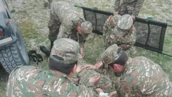 ՀՐԱՏԱՊ. Հակառակորդի կիրառած զենքերից երեք զինծառայող է վիրավորվել. ՊՆ խոսնակ