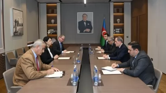  Բայրամովը հանդիպել է ԿԽՄԿ ներկայացուցչության ղեկավարի հետ