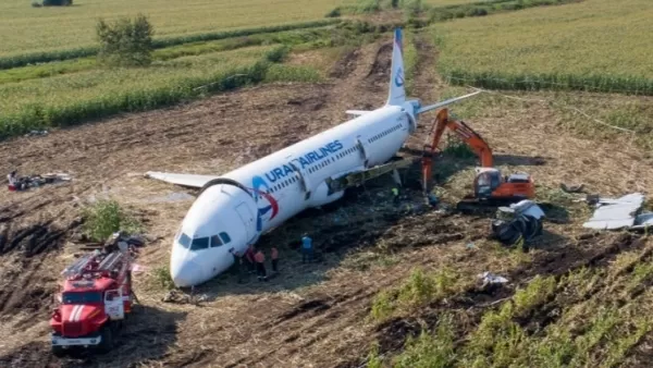 Մերձմոսկովյան շրջանում վթարային վայրէջք կատարած А321 օդանավը սկսել են մաս-մաս դուրս բերել դաշտից 