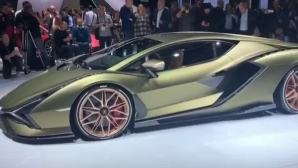  ՏԵՍԱՆՅՈՒԹ.  Նոր Lamborghini Sian