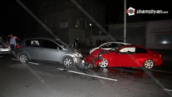 «Ալմաստ» գործարանի մոտ բախվել են BMW և Nissan Versa մակնիշի մեքենաները. կա 7 վիրավոր, որոնց թվում երեխաներ